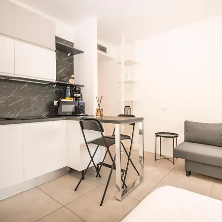 شقة Ponti Cozy - Private Parking Available, Near Navigli, Romolo Metro And Duomo