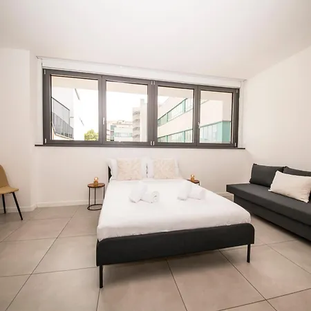 Ponti Cozy - Private Parking Available, Near Navigli, Romolo Metro And Duomo شقة ميلان