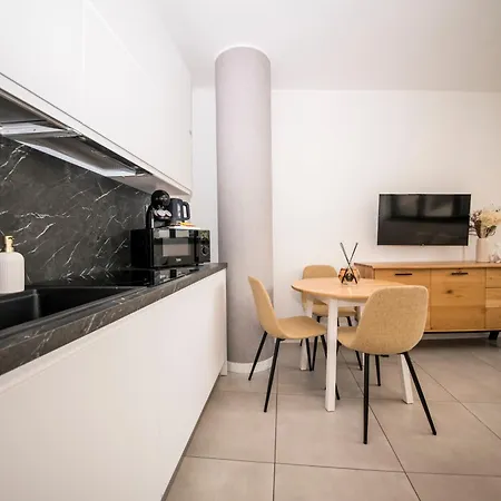Ponti Cozy - Private Parking Available, Near Navigli, Romolo Metro And Duomo * ميلان