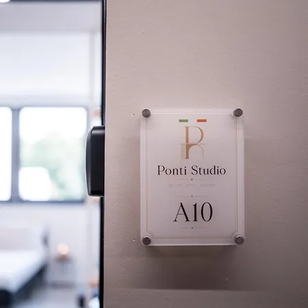 Ponti Cozy - Private Parking Available, Near Navigli, Romolo Metro And Duomo ميلان