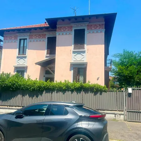 Jolie 10 Min From Piazza Duomo Villa