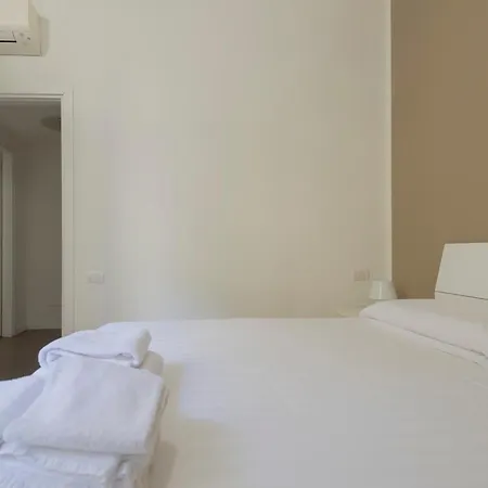 Aparthotel Hotiday Darsena 3*