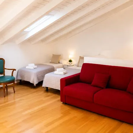 Bb Savona Centro Couette-café *