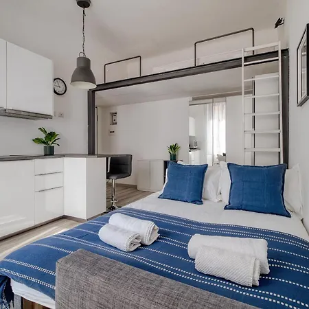 Modern Industrial - Porta Romana Apartamento *