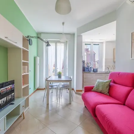 شقة Urban Harmony - Balcony & 8 Min To Metro *