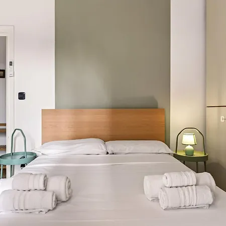 Nido Delle Favole Affori M3, Ac, Balcony, Park Appartement