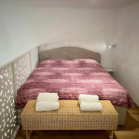Loft Futura Prada Foundation Free Wi-fi M3 Appartement *