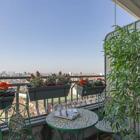 شقة Moscova Skyline View With Balcony ميلان