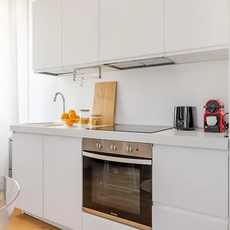 The Rent - Two-room In The Sant'ambrogio Neighborhood