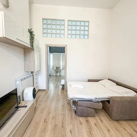 Luminoso In Martesana M1 Gorla Appartement