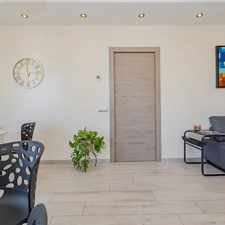Floor 16 - Affitti Brevi Italia * Milánó