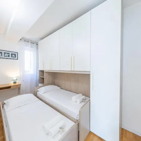 Luxury And Design, 4 Beds With Ac Апартаменты *