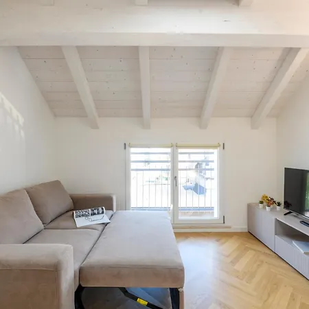 Novara, 62 - Sky Loft شقة ميلان