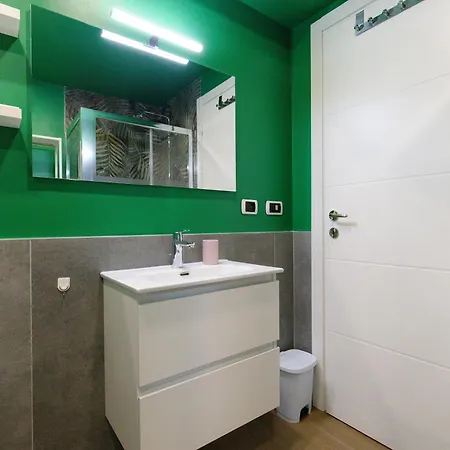 Bright Modern Flat - Easy Metro To Duomo ميلان