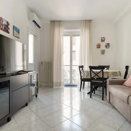 Guesthost - Comfy Balcony X4 Sondrio Mm3 Apartamento Milão