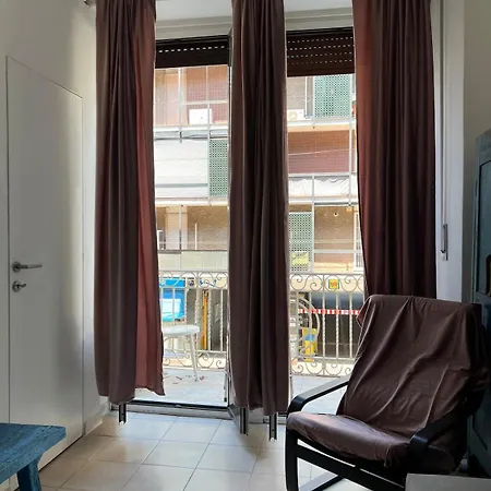 Casa Di Corte San Siro Metro M1 De Angeli *