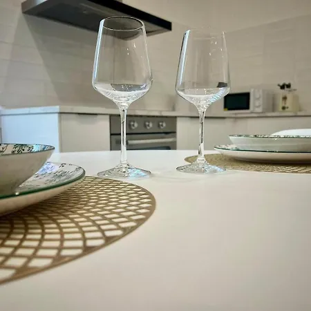Loft Futura Prada Foundation Free Wi-fi M3 *