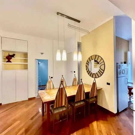 Appartement Gae Aulenti House Free Wi-fi Milaan