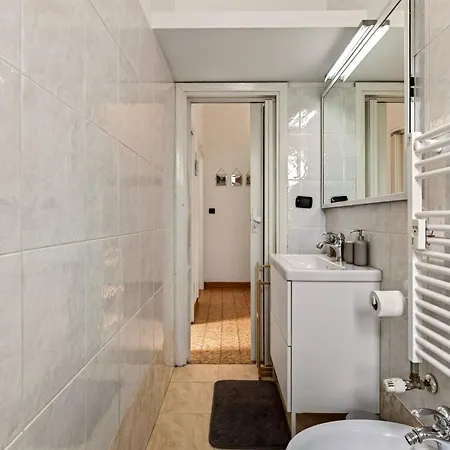 Appartement Nido Delle Favole Affori M3, Ac, Balcony, Park Milaan