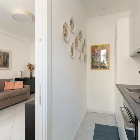 Guesthost - Comfy Balcony X4 Sondrio Mm3 Apartamento *