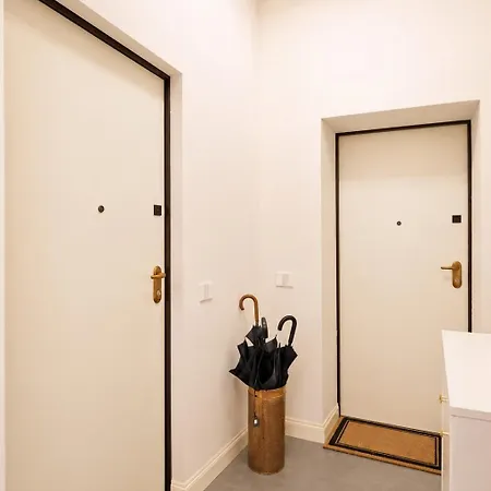 Appartement Elegant Liberty Flat - Cadorna, Heart Of