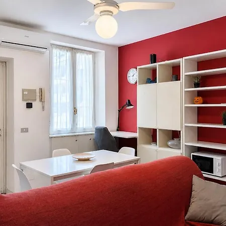 Dentro, Smart In Cimiano M2 Near San Raffaele Hospital *