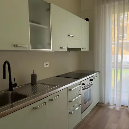 Ovada 25 * ميلان