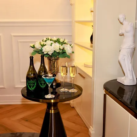 Apartamento Luxury Flat Duomo E Metro A 5min *