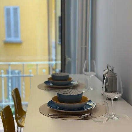 Appartamento La Dolce - Bilocale D'epoca A Dateo Milano