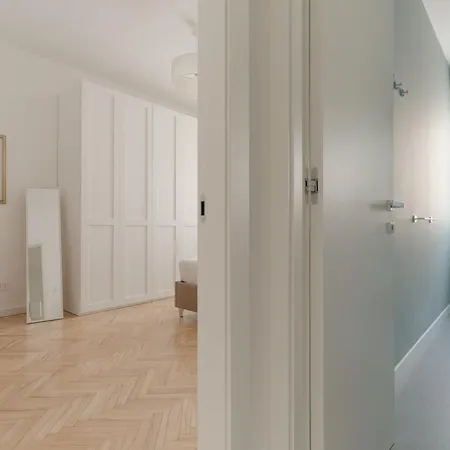 Apartamento Guesthost - Comfy Balcony X4 Sondrio Mm3 *