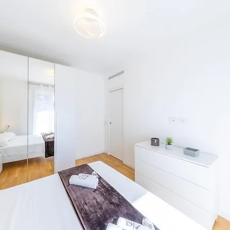 Luxury And Design, 4 Beds With Ac Апартаменты Милан