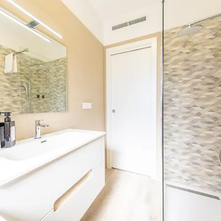 Апартаменты Luxury And Design, 4 Beds With Ac