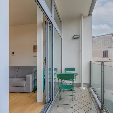 Afterglow - Urban Retreat With Balcony Appartamento Milano