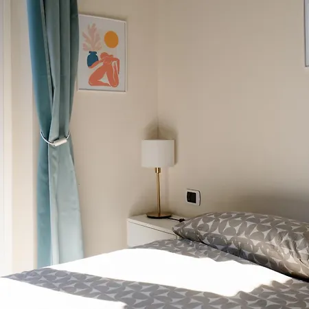 Bright Modern Flat - Easy Metro To Duomo ميلان
