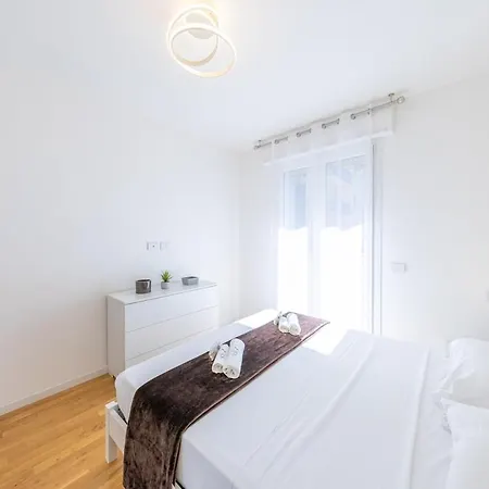 Luxury And Design, 4 Beds With Ac * Милан