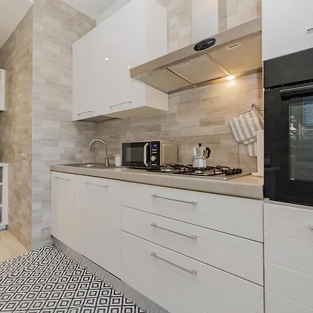 Floor 16 - Affitti Brevi Italia Apartman Milánó