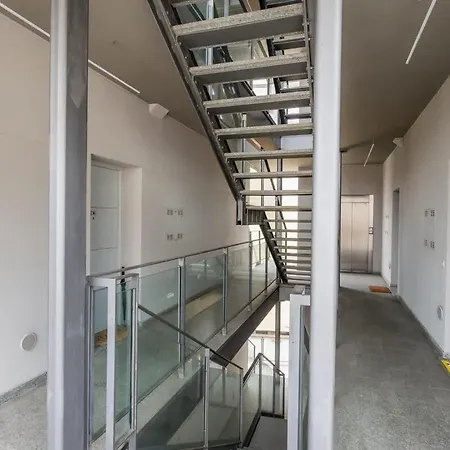 Afterglow - Urban Retreat With Balcony Milano