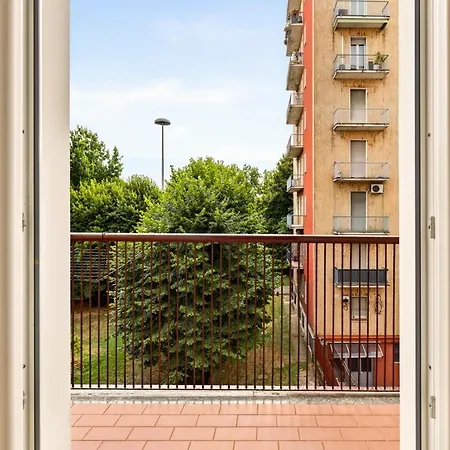 Nido Delle Favole Affori M3, Ac, Balcony, Park Appartement *