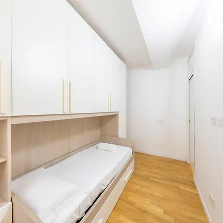 Daire Luxury And Design, 4 Beds With Ac