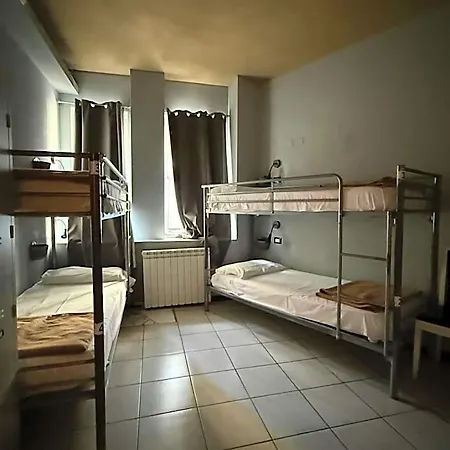 Monkey Hostal *