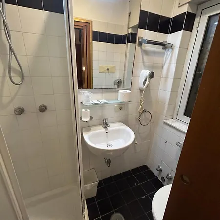 Vienna 3* Μιλάνο