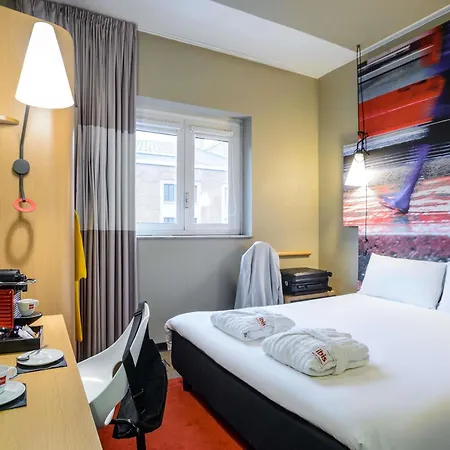 Ibis Centro 3* Milano