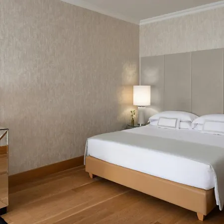 מלון Rosa Grand - Starhotels Collezione