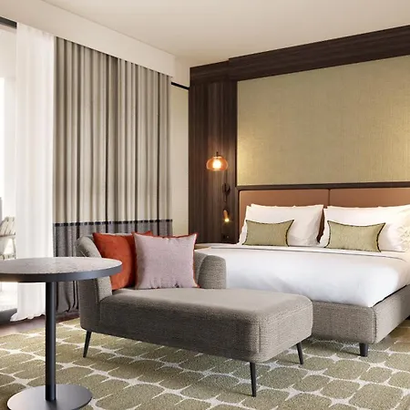 Hotel Ramada Plaza By Wyndham 4*