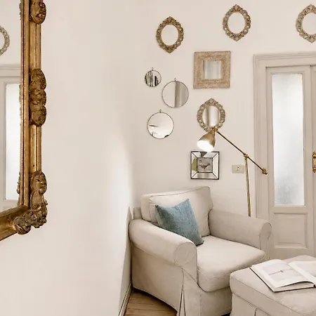 Comecasa 2 Bedrooms In Via Curtatone * ミラノ