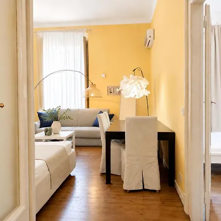 アパート Comecasa 2 Bedrooms In Via Curtatone ミラノ