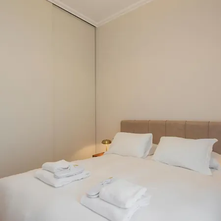Ξενοδοχείο με διαμερίσματα Royal Luxury P.zza Della Repubblica 4*