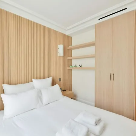 Beautiful In The Center Of Milan Bed and breakfast
