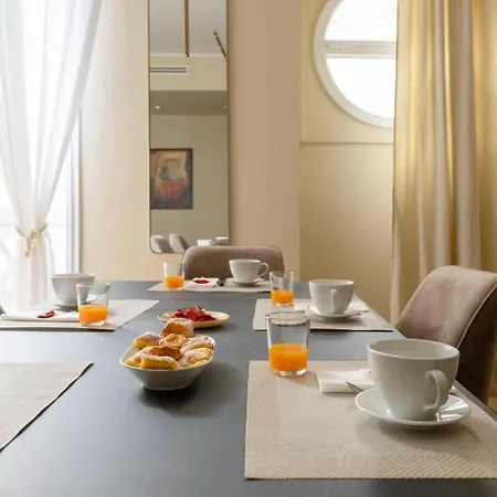 Beautiful In The Center Of Milan Bed and breakfast Milán