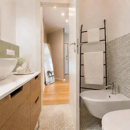 Comecasa Porta Romana Flat No Area C Milano